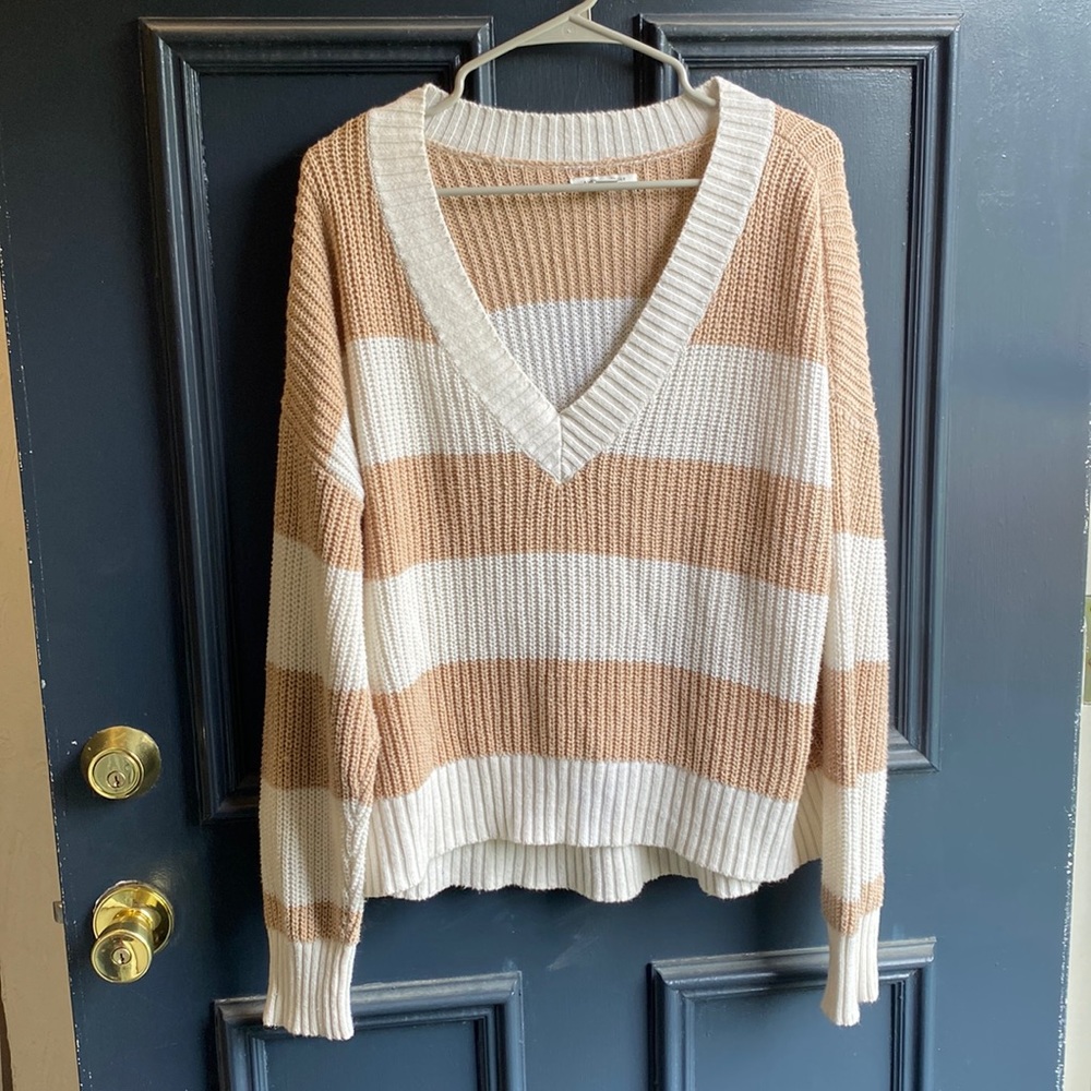American eagle sweater size medium